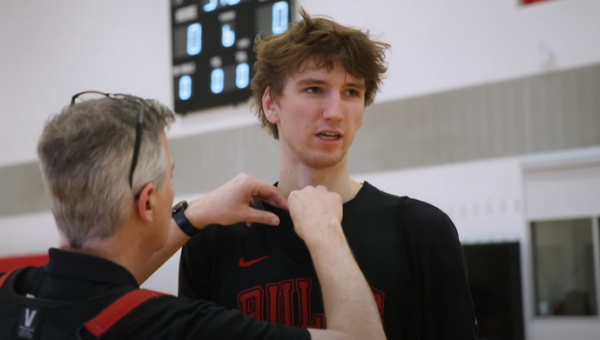 „Bulls“ parodė, kaip „Visų žvaigždžių“ savaitgaliui ruošėsi M. Buzelis (VIDEO)